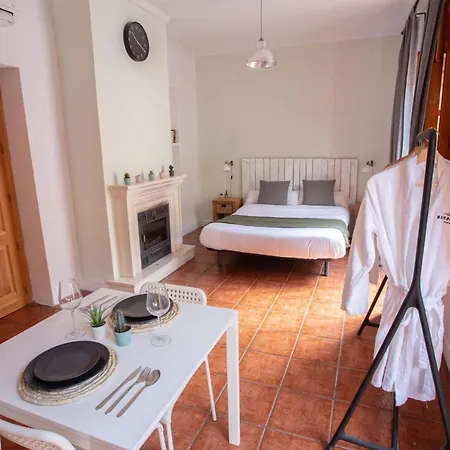 Pensionat Barbatuke - Art & Hostel Málaga