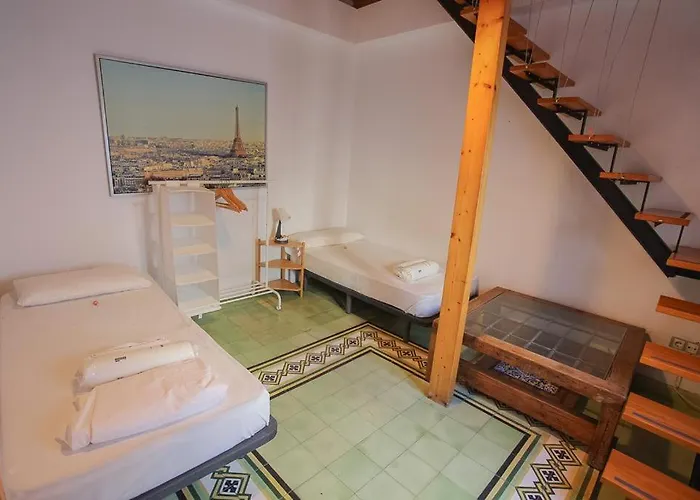 Barbatuke - Art & Hostel *