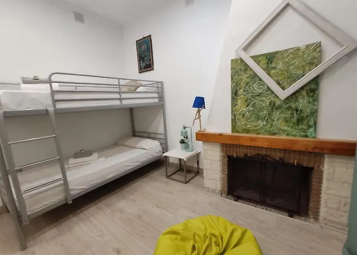Barbatuke - Art & Hostel Малага